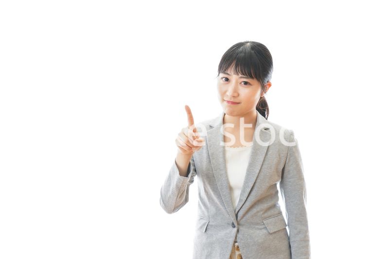 怒りを感じるビジネスウーマン