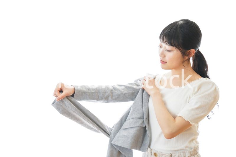 外回りの営業に出かけるキャリアウーマン