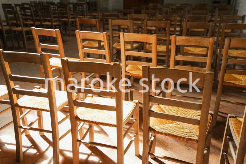 チャペルの椅子