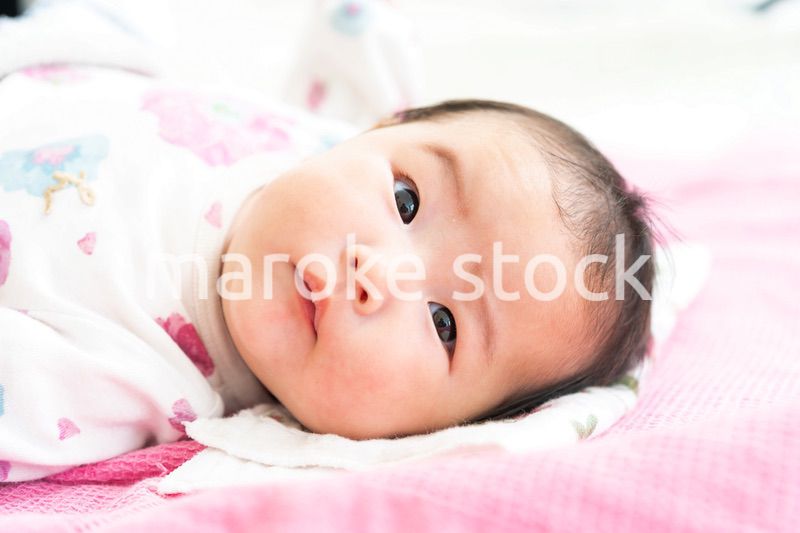 寝る赤ちゃん