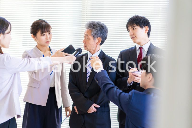 記者会見・囲み取材・ぶら下がり会見イメージ