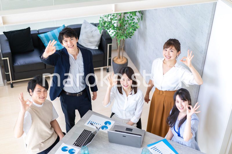 コンサルティング会社で働くビジネスパーソン