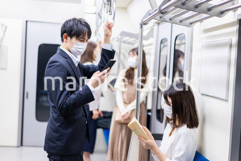 電車 車内