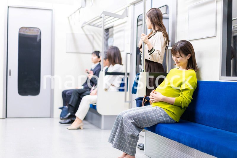 電車 車内