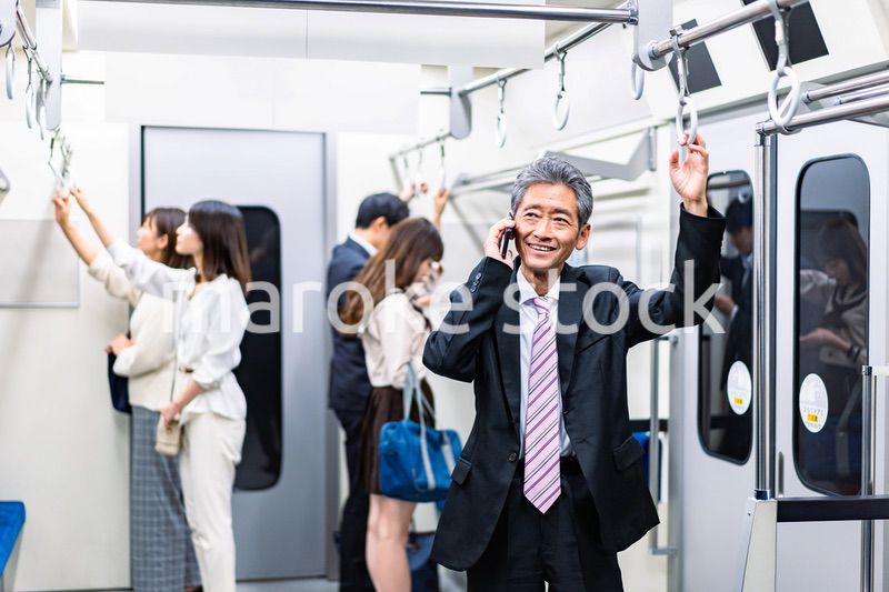 電車 車内
