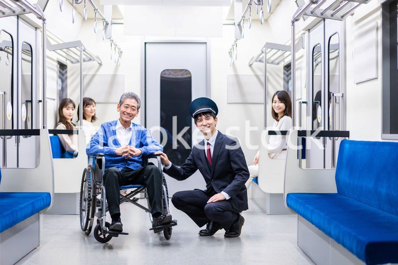 電車 車内