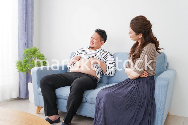 夫の体型を指摘する妻