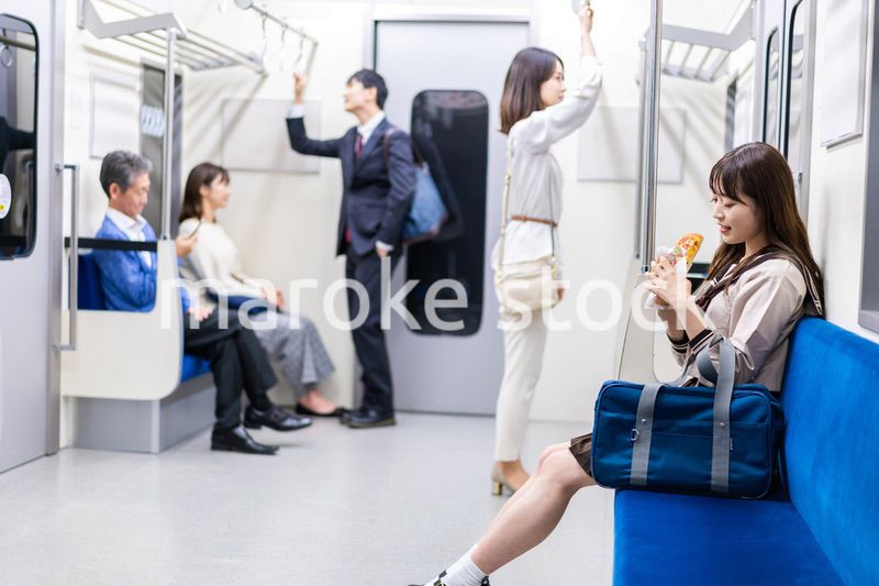 電車 車内