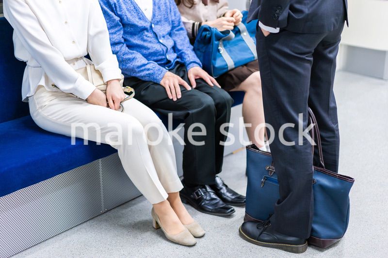 電車 車内