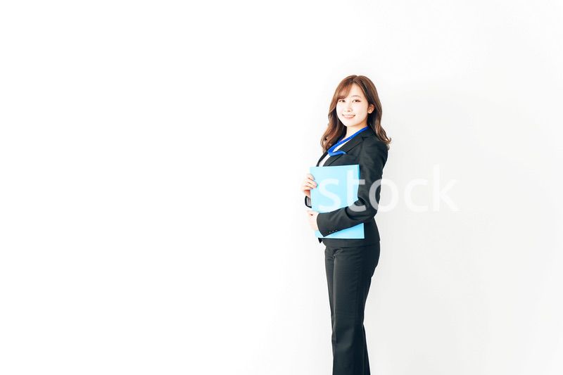 笑顔の若いビジネスウーマン