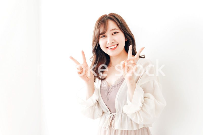 若い女性のポートレートイメージ