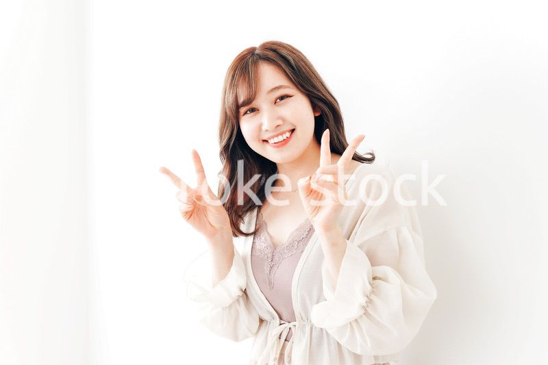 若い女性のポートレートイメージ