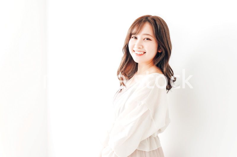 若い女性のポートレートイメージ