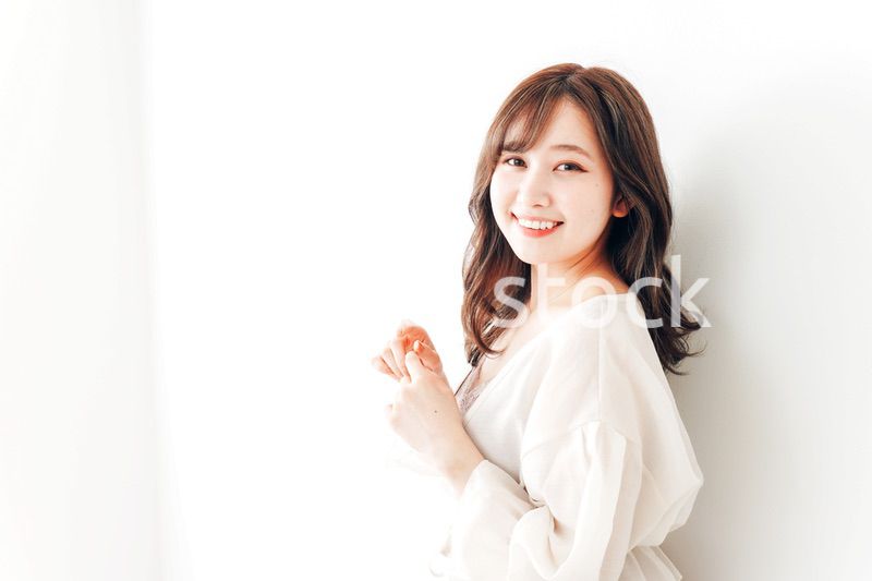 若い女性のポートレートイメージ