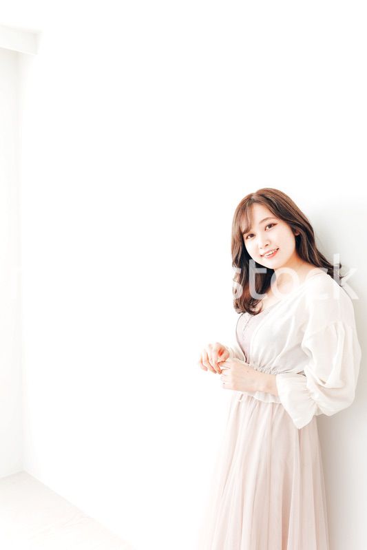 若い女性のポートレートイメージ