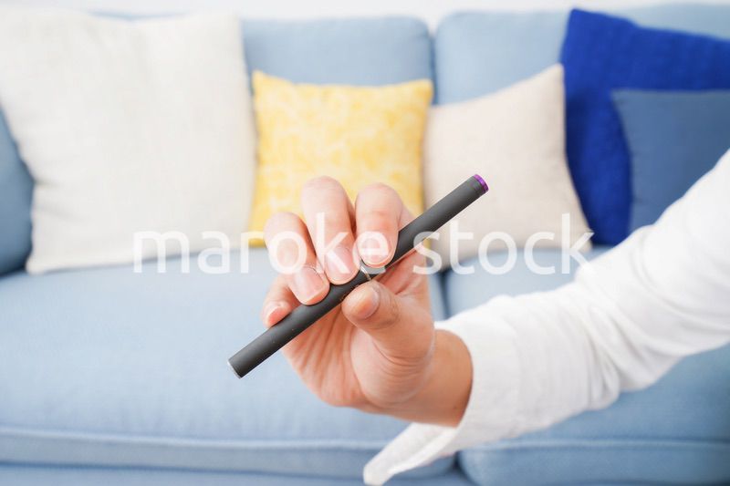 副流煙を嫌う小さな女の子