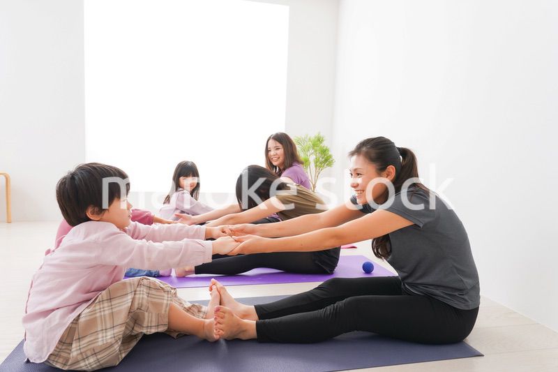 親子でストレッチ