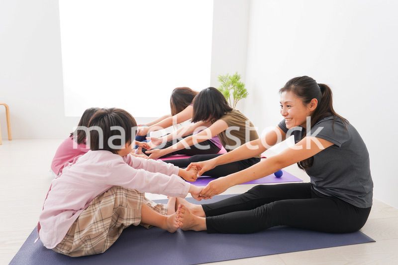 親子でストレッチ